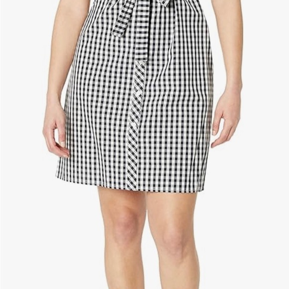 Tommy Hilfiger dress with pockets. - Picture 8 of 10